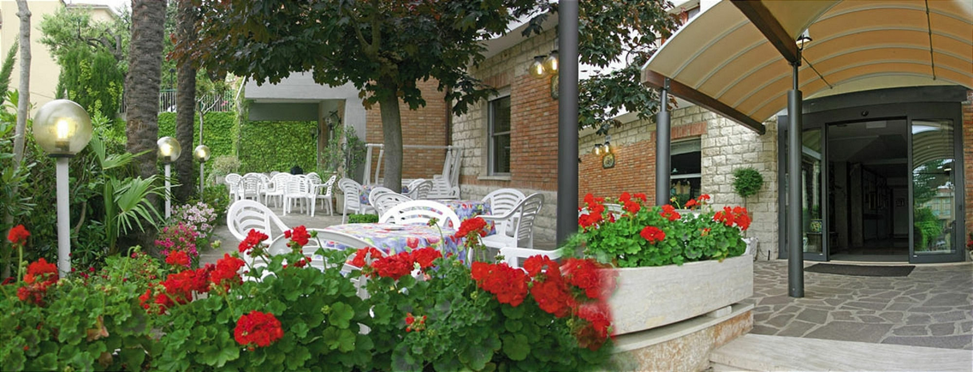 Milton Iris Hotel Chianciano Terme Esterno foto